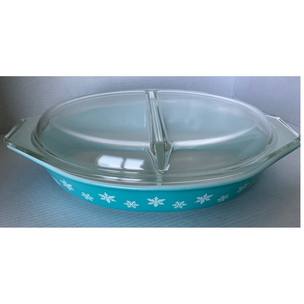 Pyrex Vintage Snowflake Divided Casserole Dish 1.5qt Turquoise MCM with Lid‎